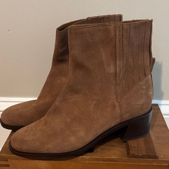 Dolce vita nwt Brown Suede Ankle Boots size 8.5W - Picture 1 of 7